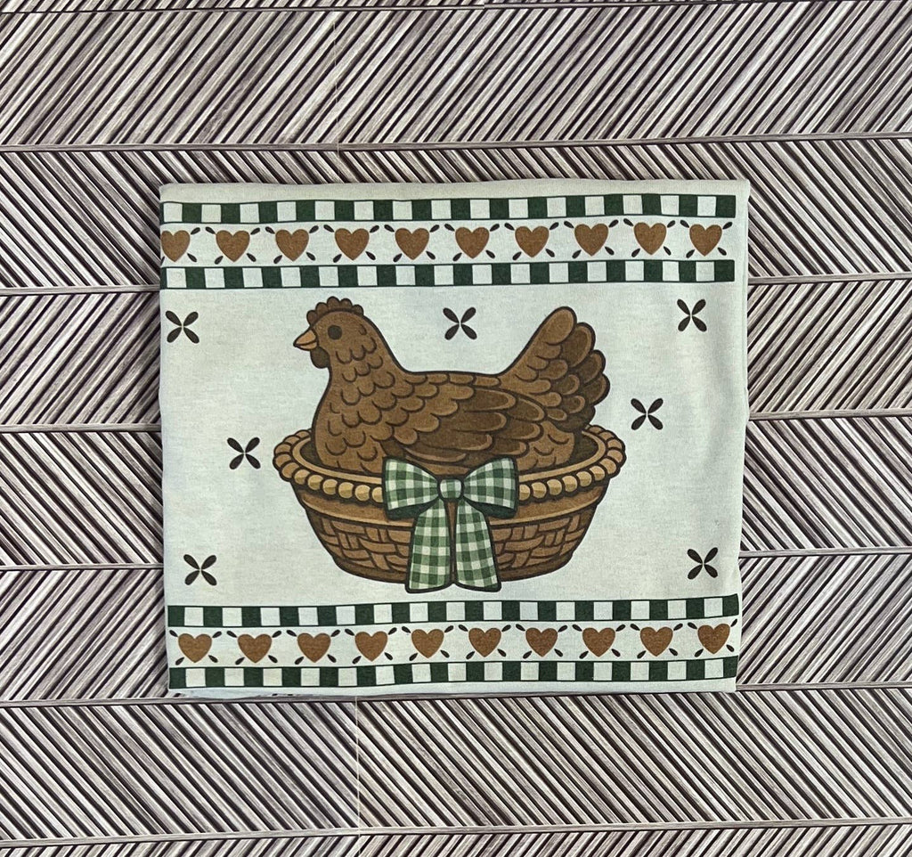 Vintage Hen in A Basket On Sand Tee