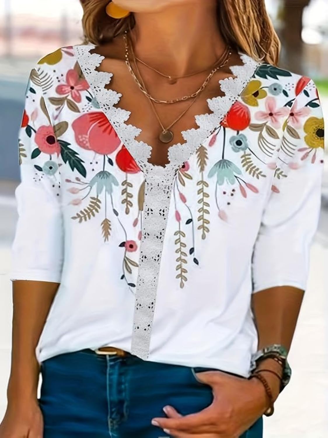 Women's Plus Size V-Neck with Lace Trim Short Sleeve T-Shirt Vintage Allover Floral Print Casual Elegant Tee Tops Blouses