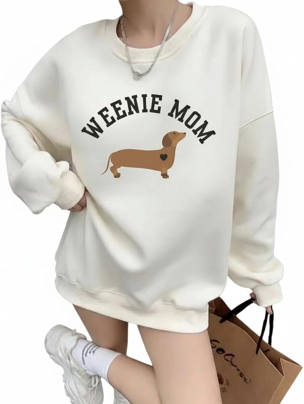 Weenie Mom Dachshund Sweatshirt – Cute Wiener Dog Mom Crewneck, Funny Dachshund Lover Gift for Women, Sausage Dog Owner Graphic Sweatshirt Multicolor