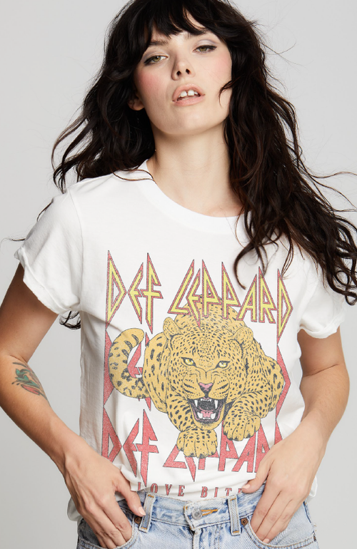 303106 - 430 Def Leppard Ss Tee 1041c