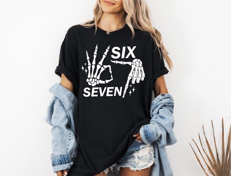 6 7 Meme Shirt Funny Skeleton Hands Halloween Couples Shirt Six Seven 67 Couples T-Shirts