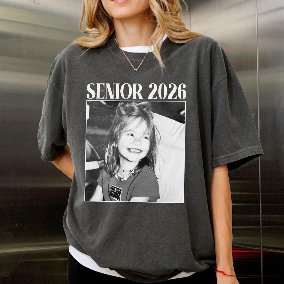 Custom Photo Comfort Colors Senior Shirt, Personalized Senior 2026 Shirt,  Class of 2026 Shirt, Graduation Tee, Senior Gift,Proud Senior Tee