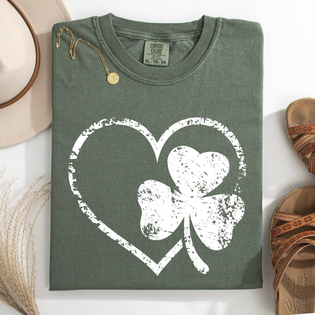 Retro Heart, Vintage, St Patrick's Day, Shamrock, Tshirt