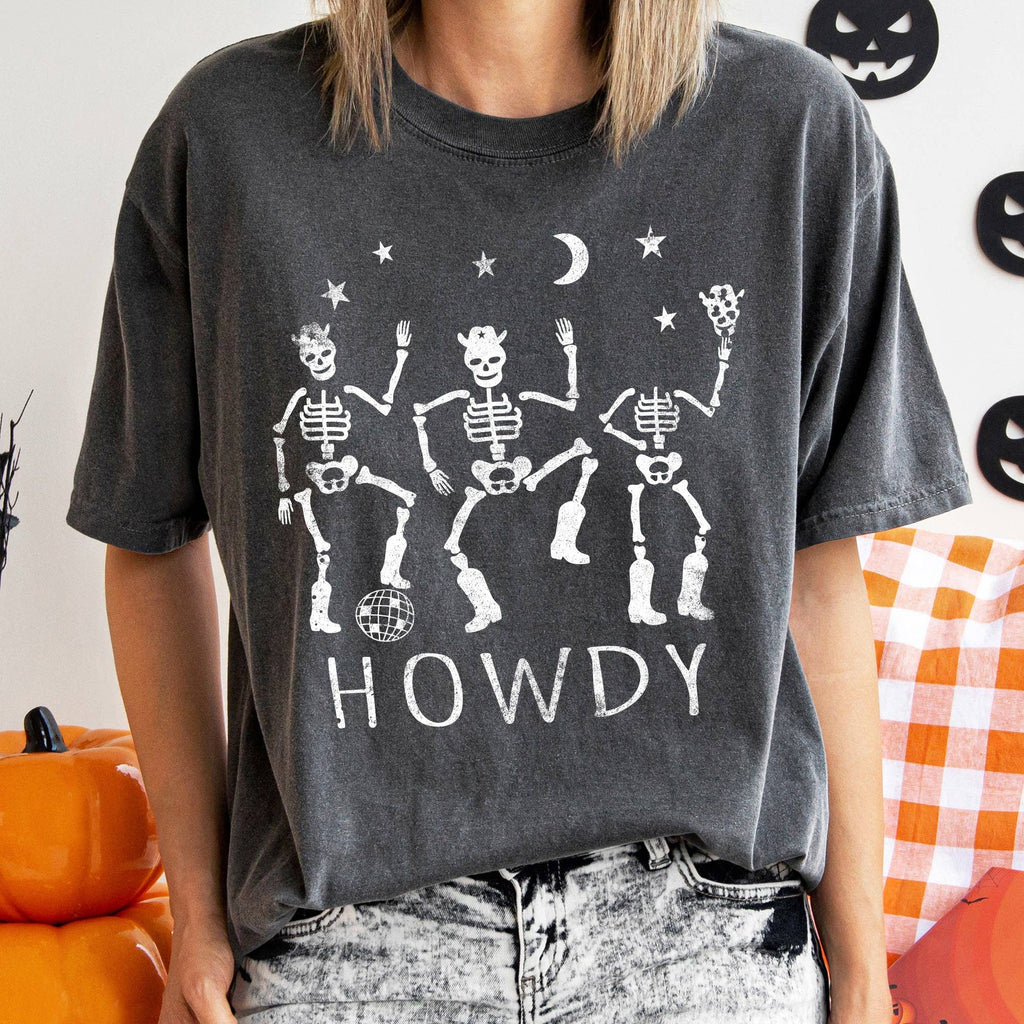 Howdy Skeletons Vintage Halloween T-Shirt