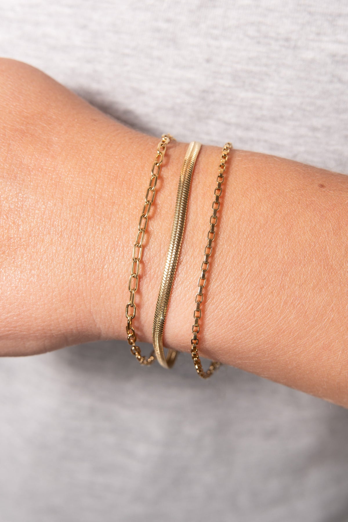 Everyday Box Link Chain Bracelet T-Shirts
