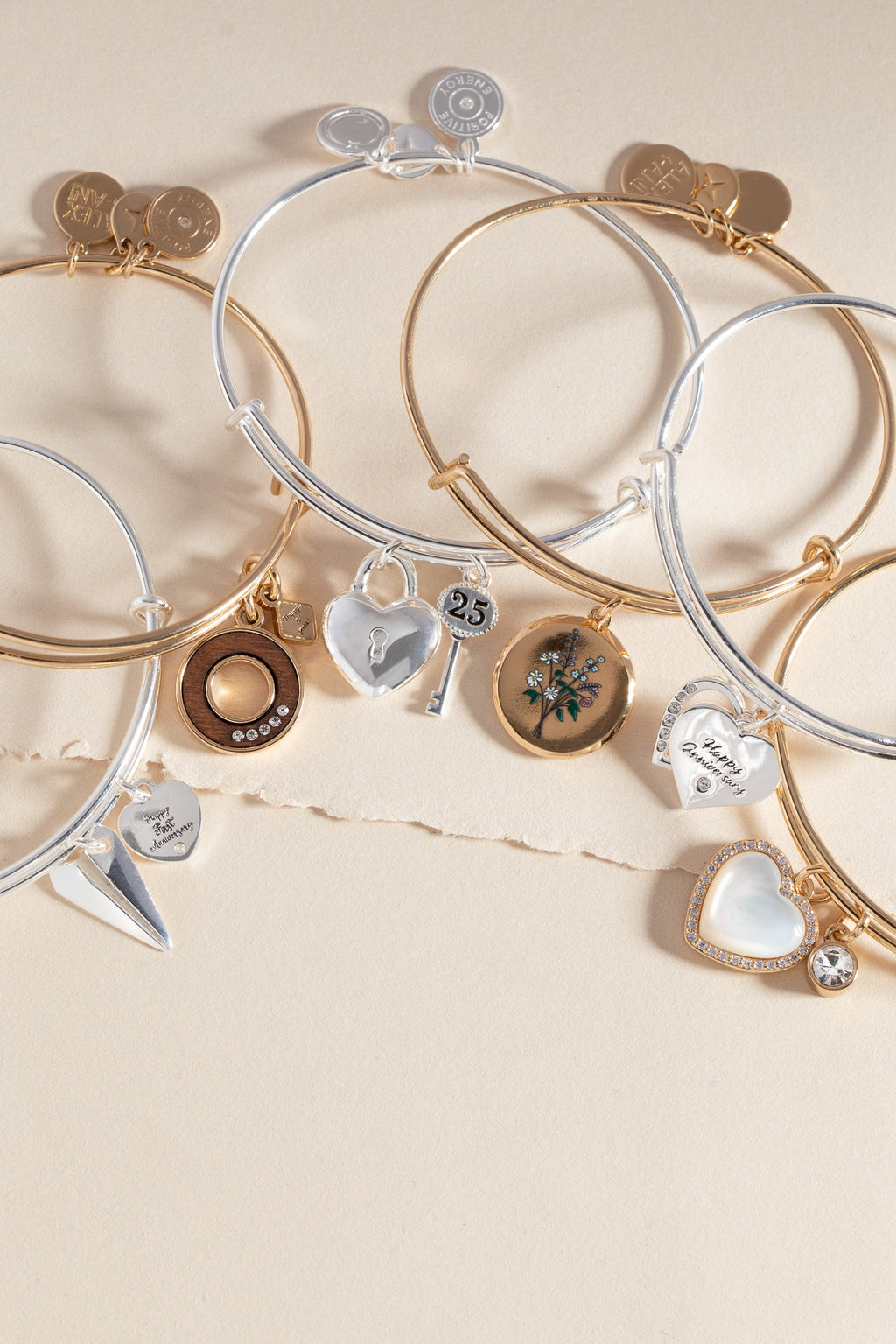 Anniversary Heart Bangle T-Shirts