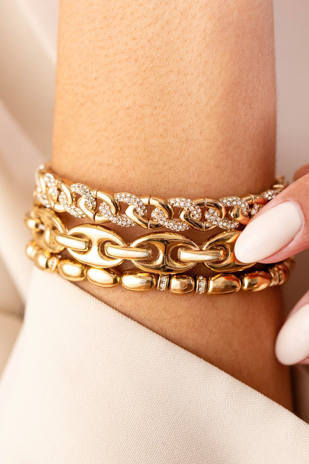 Pave Curb Chain Stretch Bracelet T-Shirts