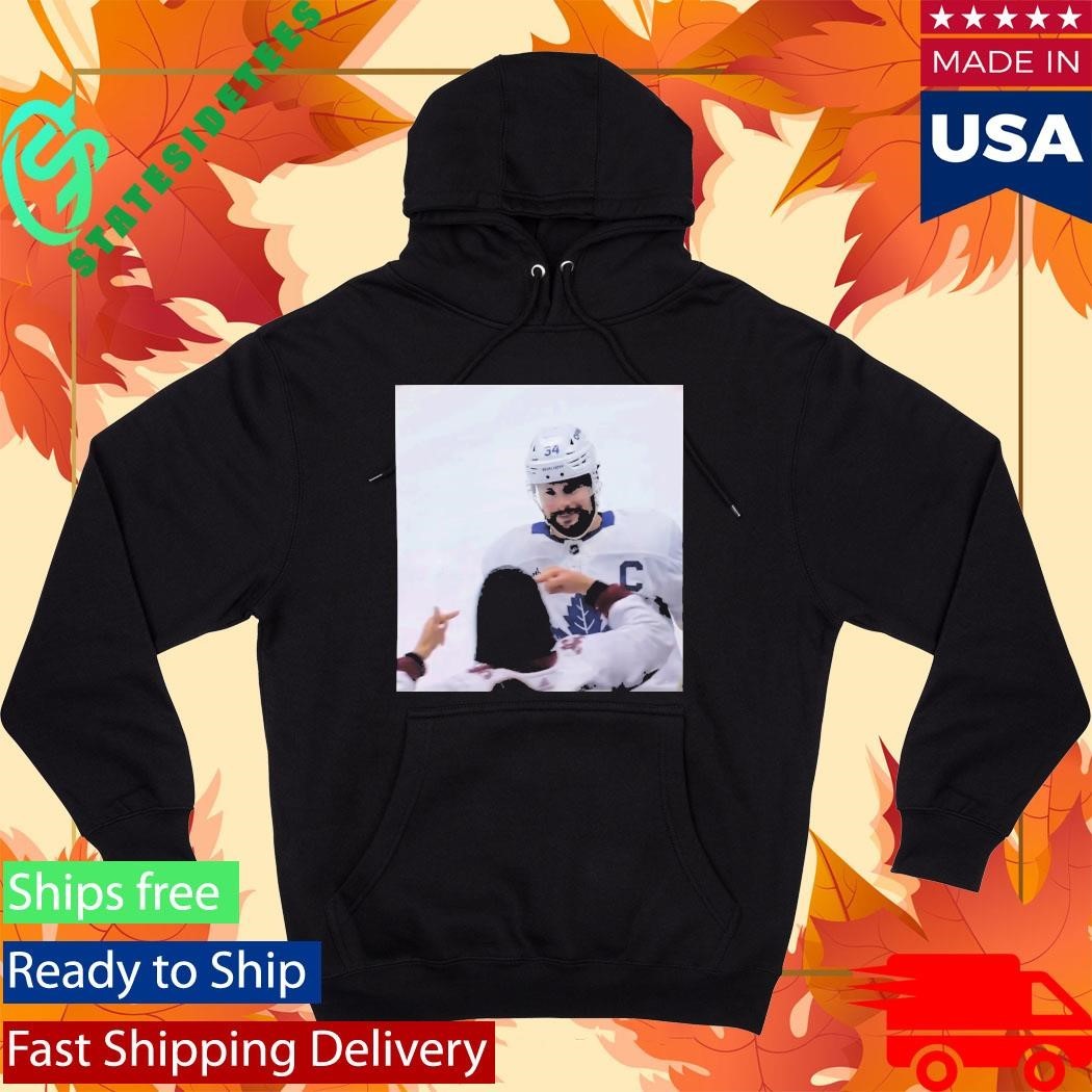 Auston Matthews Smirks At The Avs Fans Shirt Unisex , , , Long Sleeve Tee