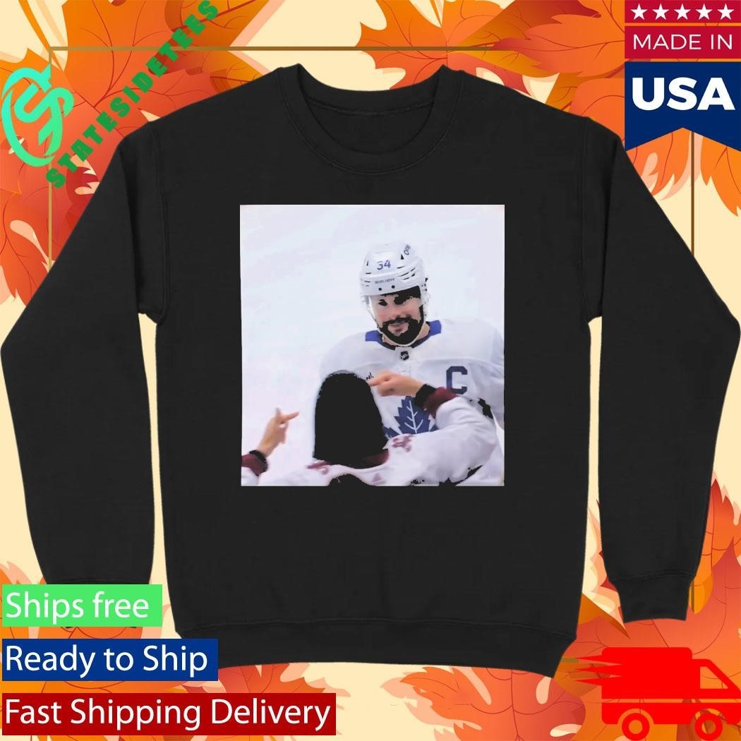 Auston Matthews Smirks At The Avs Fans Shirt Unisex , , , Long Sleeve Tee