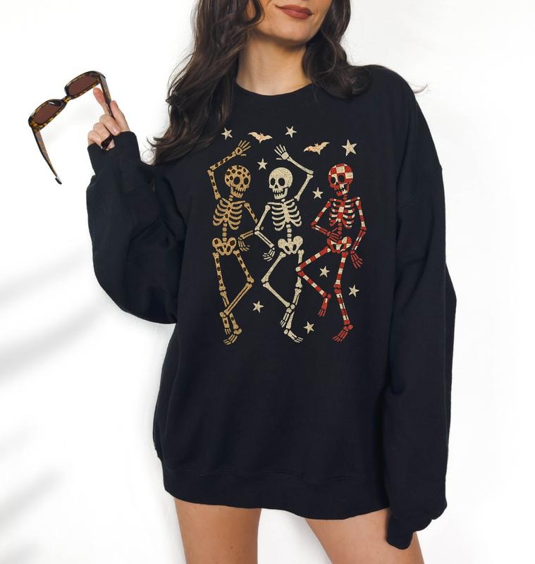 Dancing Skeletons Funny Funny Relaxed Fit Casual Hallowen T-Shirts