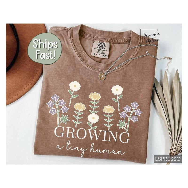 Floral Pregnancy Announcement Shirt Baby Reveal Shirt Expecting Mom Shirt Spring Pregnancy Reveal Cute Pregnancy T-Shirts