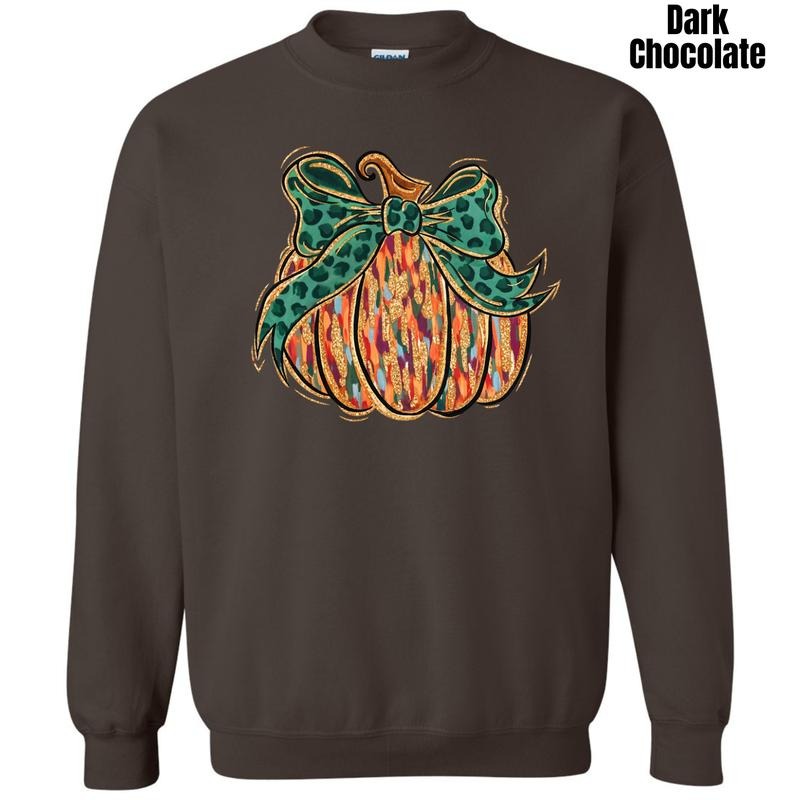Groovy Brushstroke Pumpkin 'NLB' T-Shirts