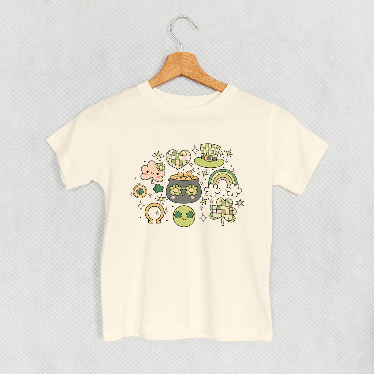 Pastel St. Patricks Doodles () T-Shirts