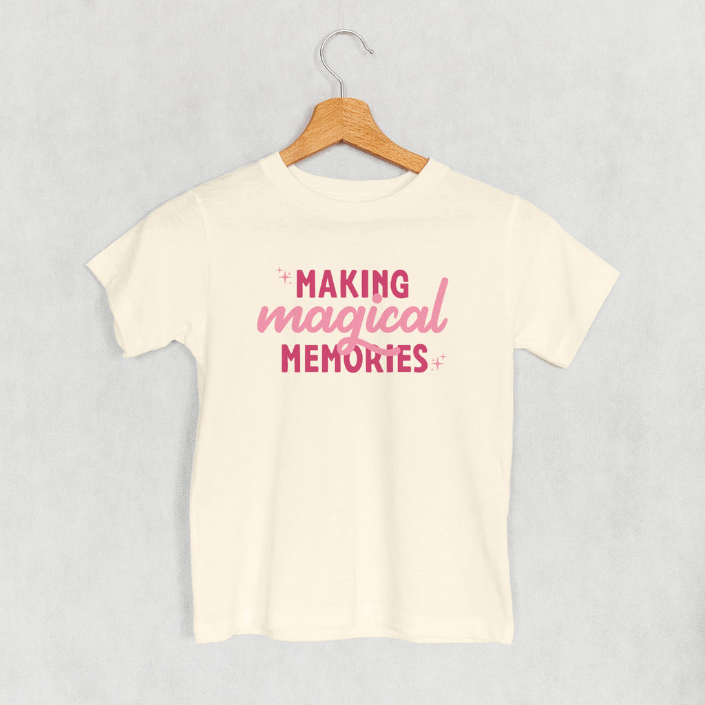 Making Magical Memories (Pink) () T-Shirts