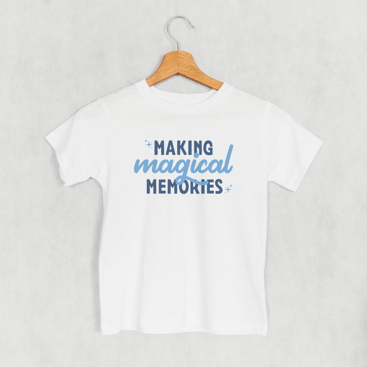 Making Magical Memories (Blue) () T-Shirts