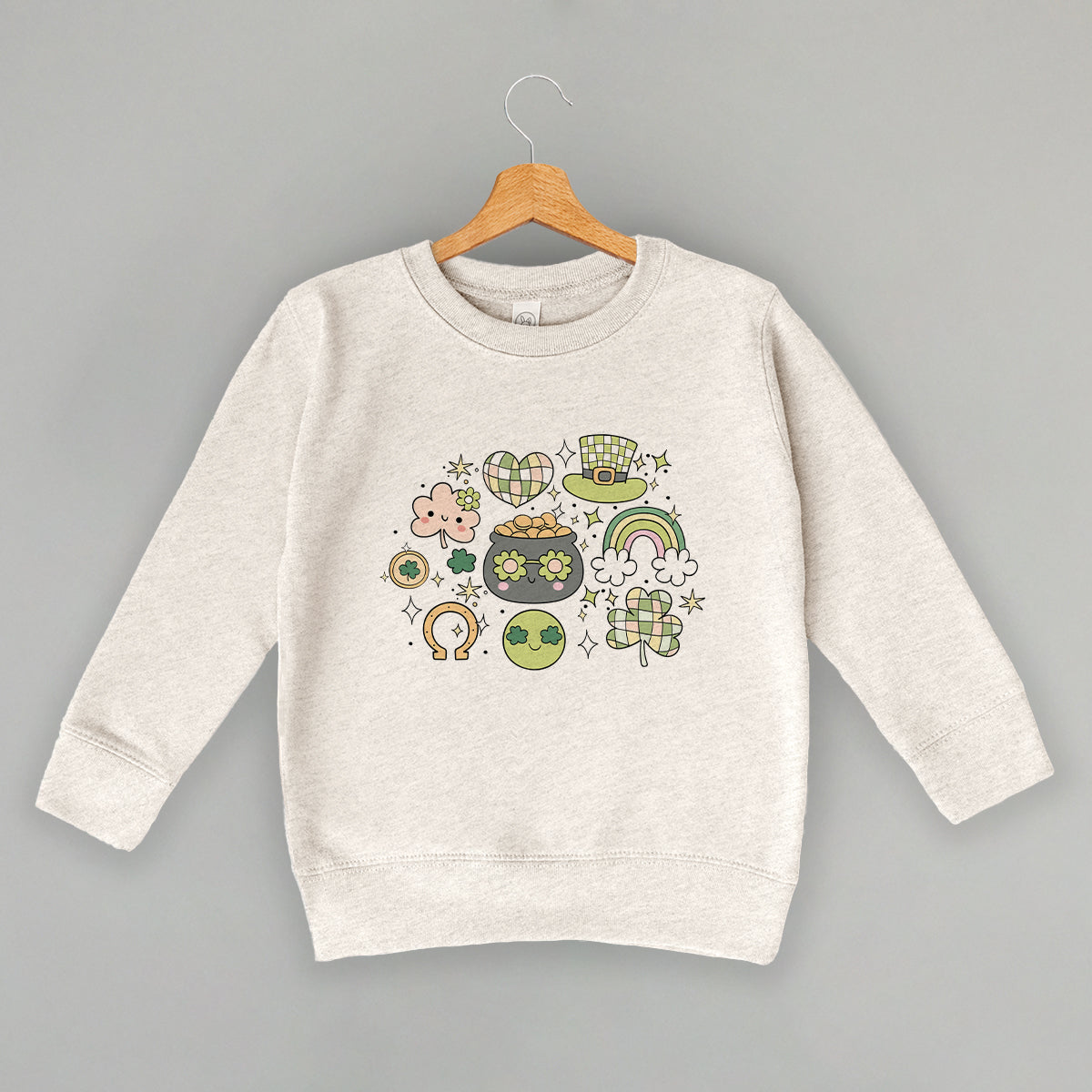Pastel St. Patricks Doodles () T-Shirts