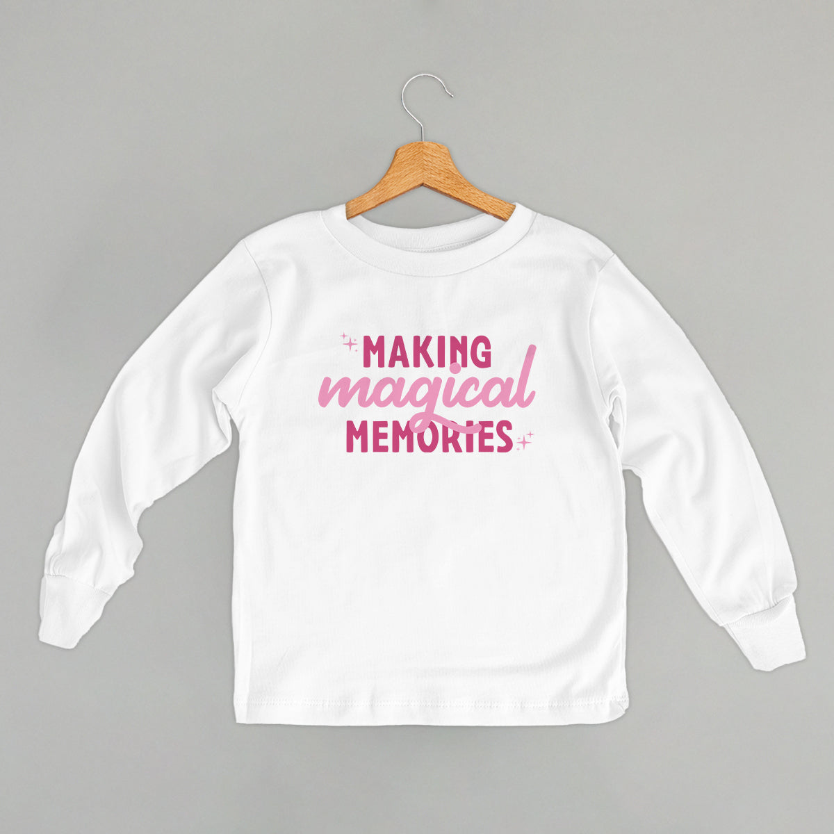 Making Magical Memories (Pink) () T-Shirts