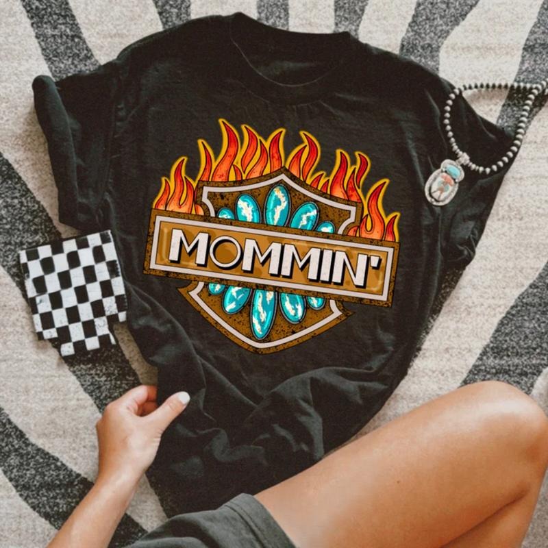 Mommin Vintage MAMA Western Outfits Cowgirl Outfits Western Stuff Tops Country Concert Outfits Western Tops Clothes Country Girl Stuff T-Shirts