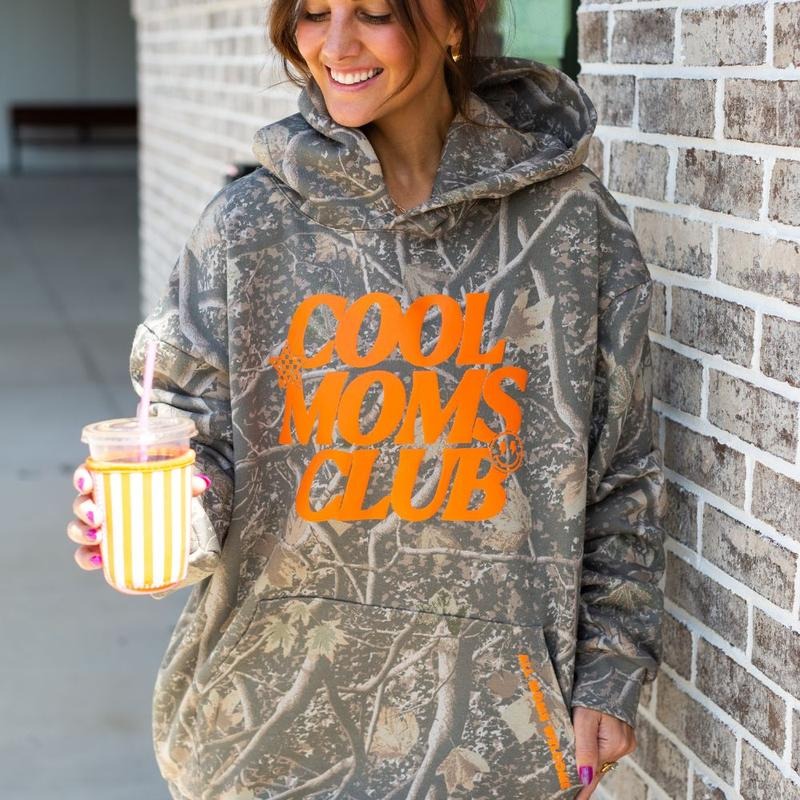 PUFF 'All Moms Welcome' Camo Hideaway T-Shirts