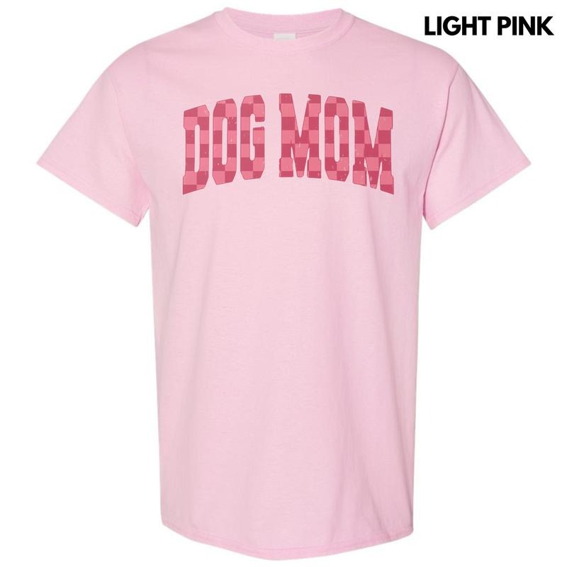 Pink Checker Dog Mom Gildan Short Sleeve T-Shirts