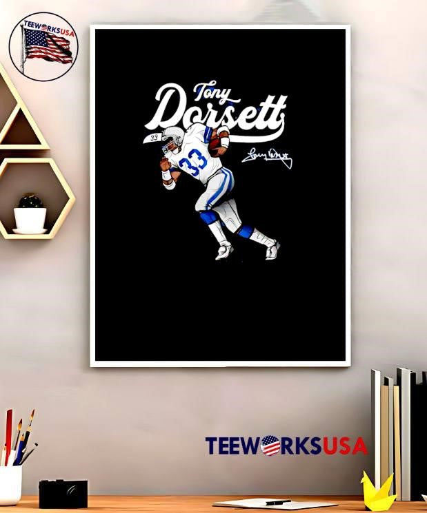 Tony Dorsett Running Football Dallas Cowboys T-Shirt