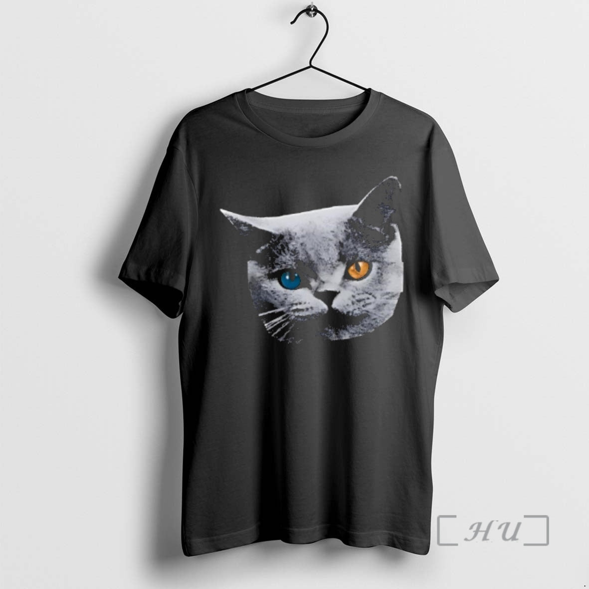 Trending Cat British Shorthair Heterochromia