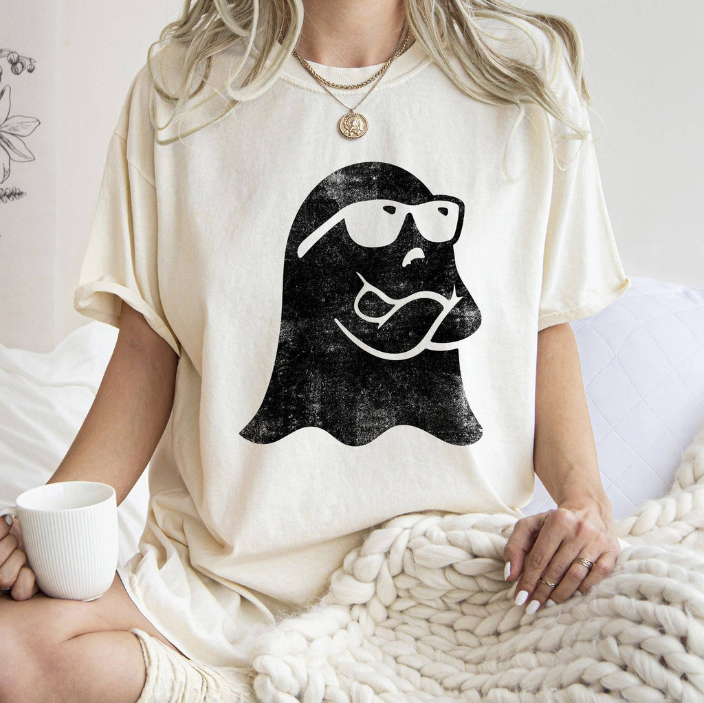Ghost Arms Crossed Retro Halloween T-Shirt Black Print