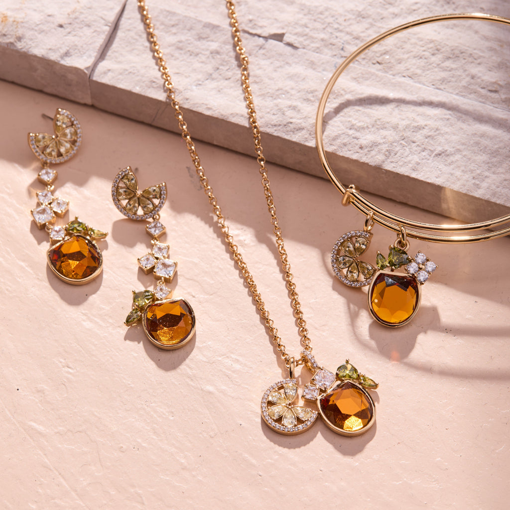 Spritz O Clock Necklace T-Shirts