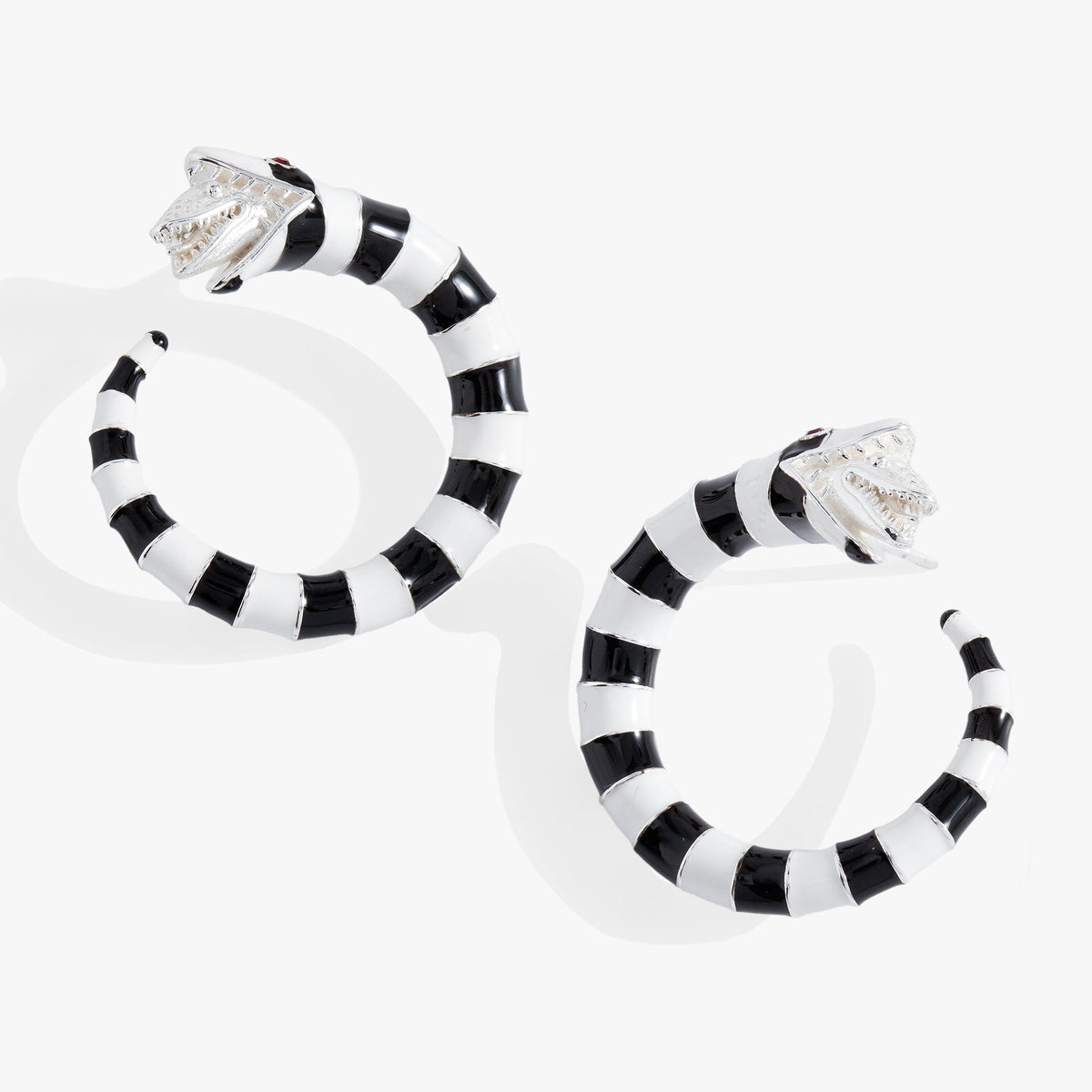 BEETLEJUICE™ Sandworm Hoop Earring T-Shirts