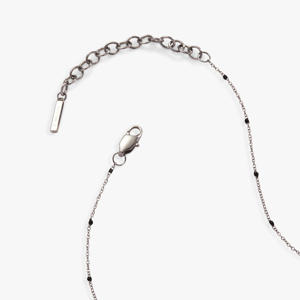 Enamel Black Dot Chain Necklace T-Shirts