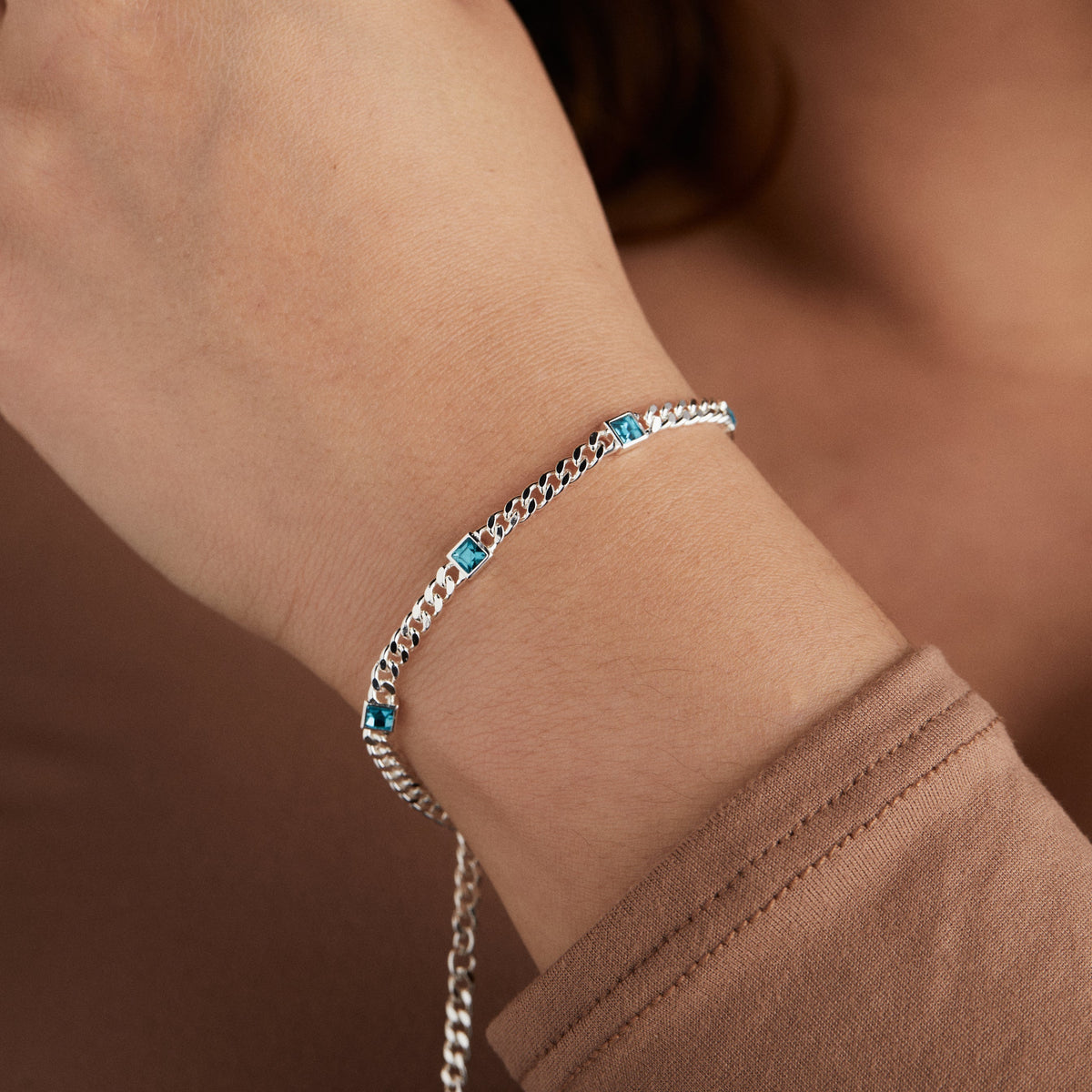 December Birthstone Blue Zircon Curb Chain Bracelet T-Shirts
