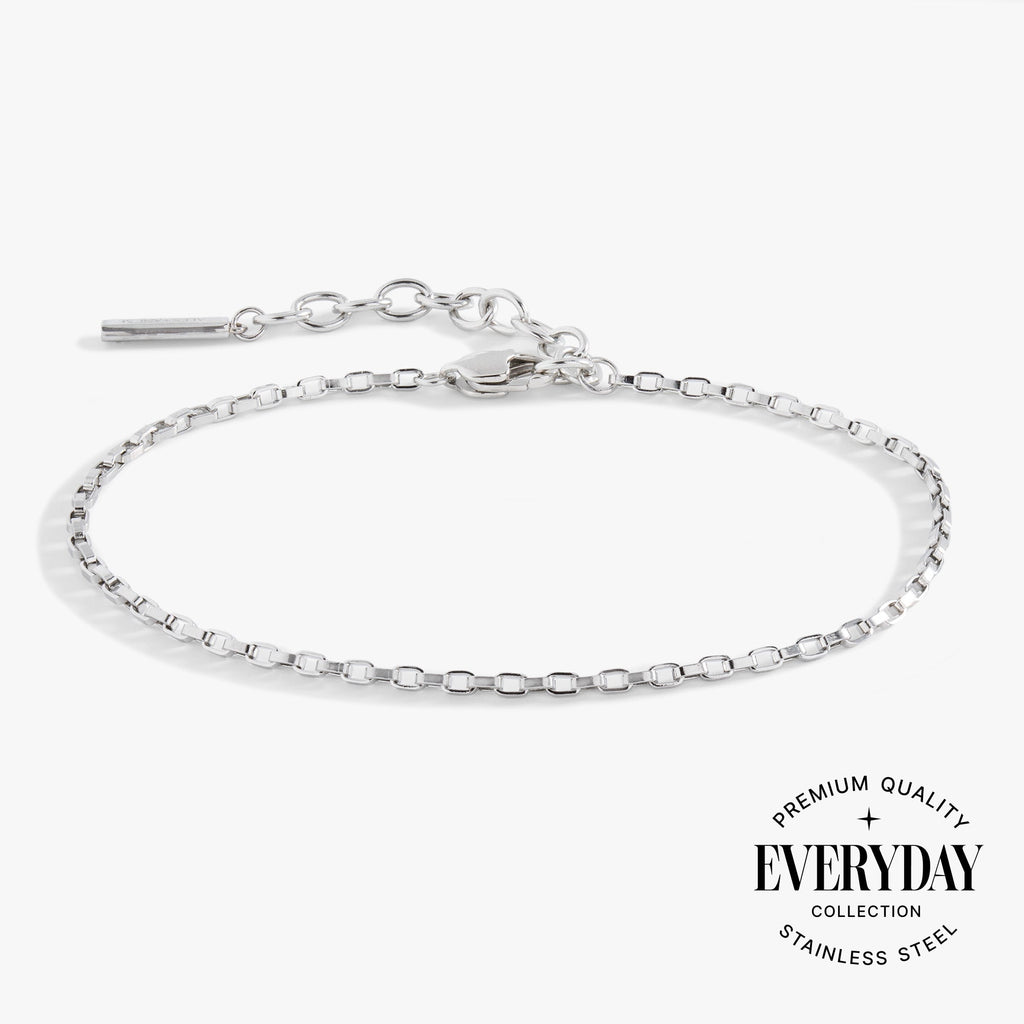 Everyday Box Link Chain Bracelet T-Shirts
