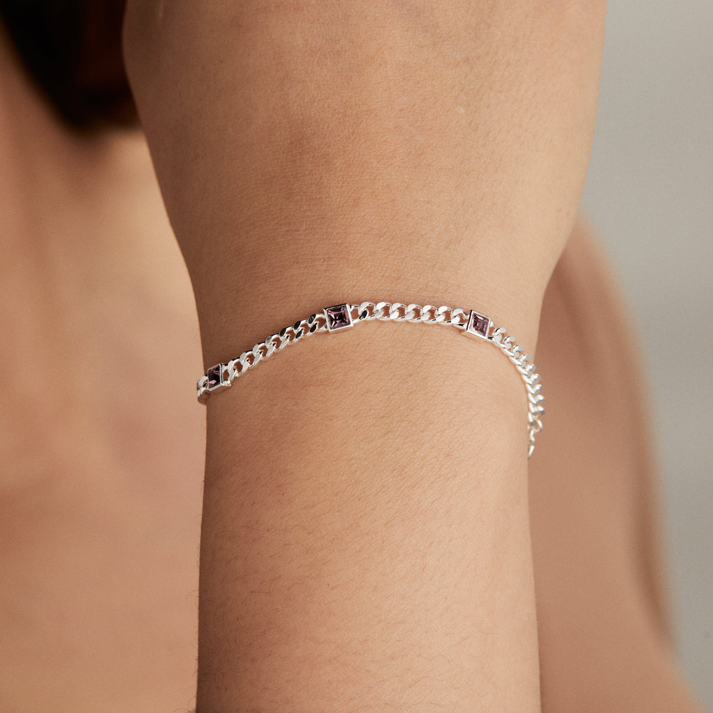 June Birthstone Light Amethyst Curb Chain Bracelet T-Shirts
