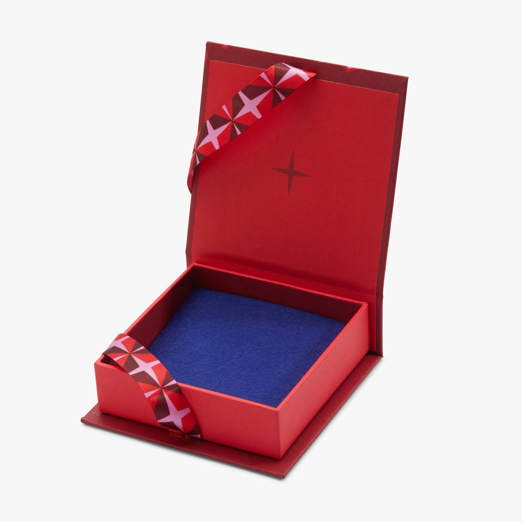 Love Bow Box T-Shirts