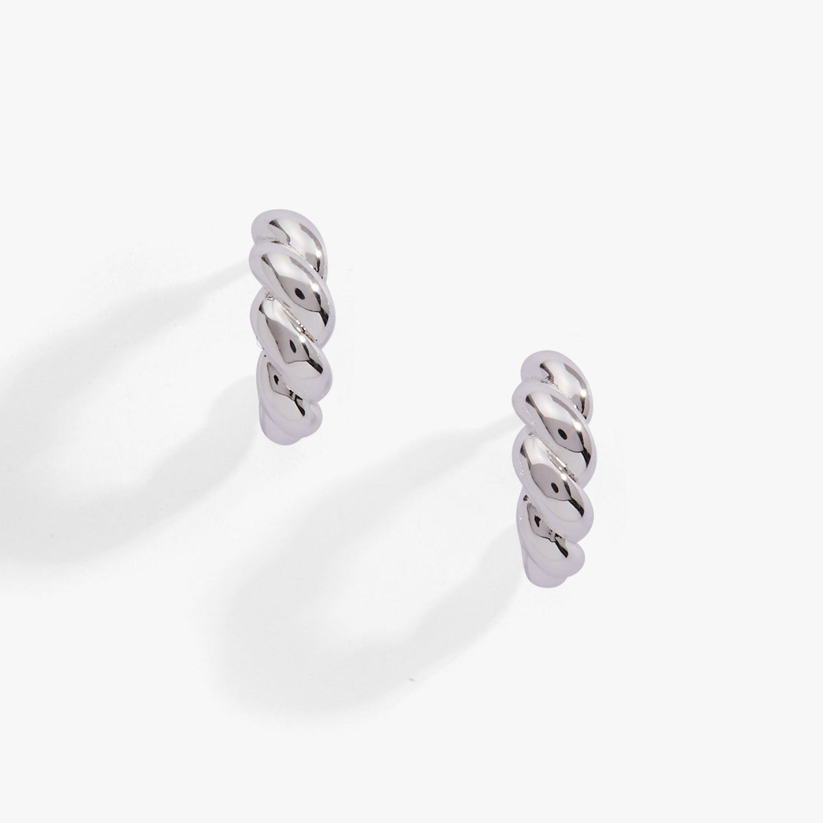 Puffy Rope Textured Huggie Hoop Earring T-Shirts