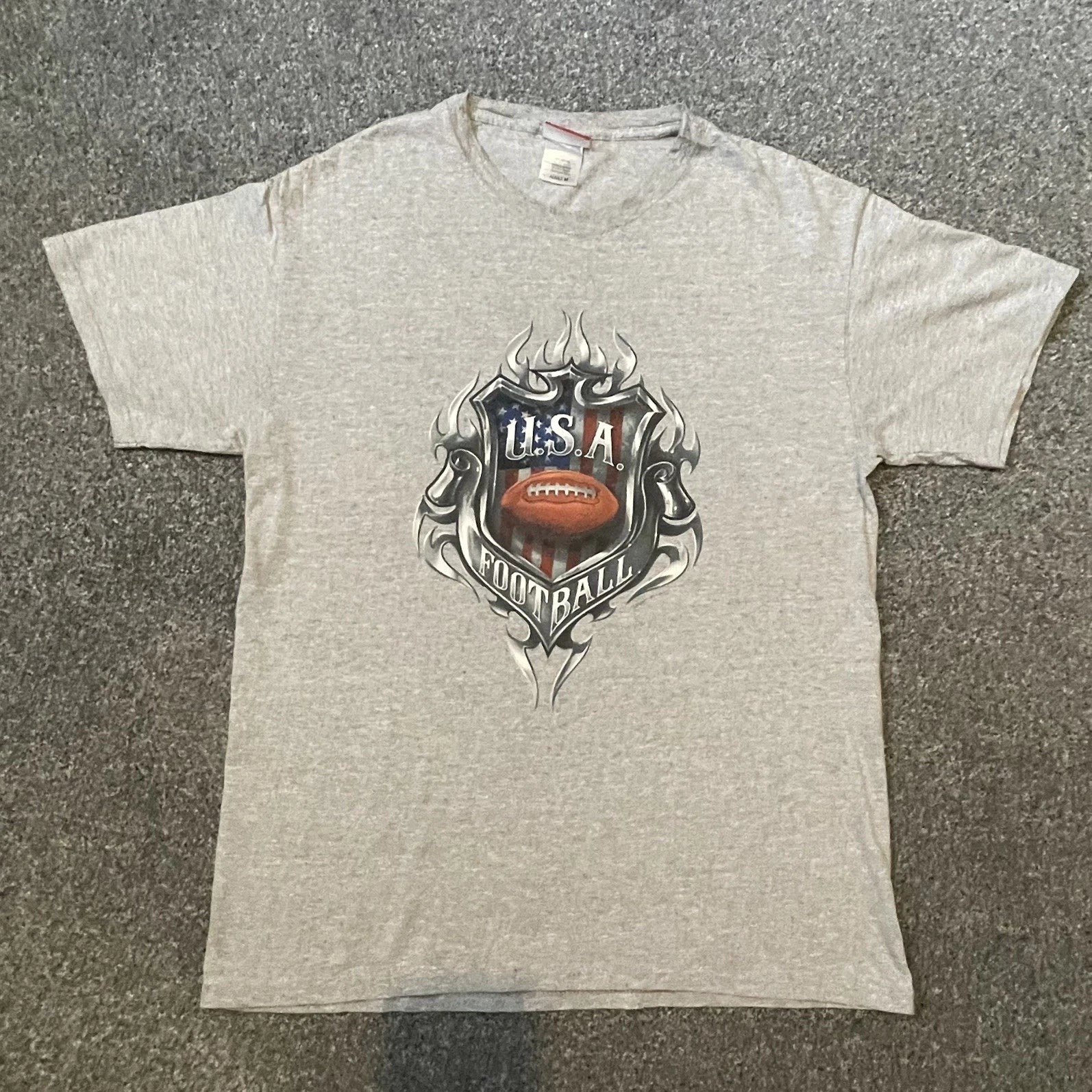 Vintage Y2K 2000’s Sonoma USA Football t-shirt mens M