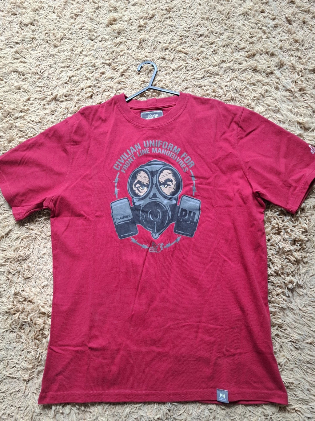 Peaceful Hooligan Graphic T-Shirt Mens Size Large L Graphic Print Terrace Red
