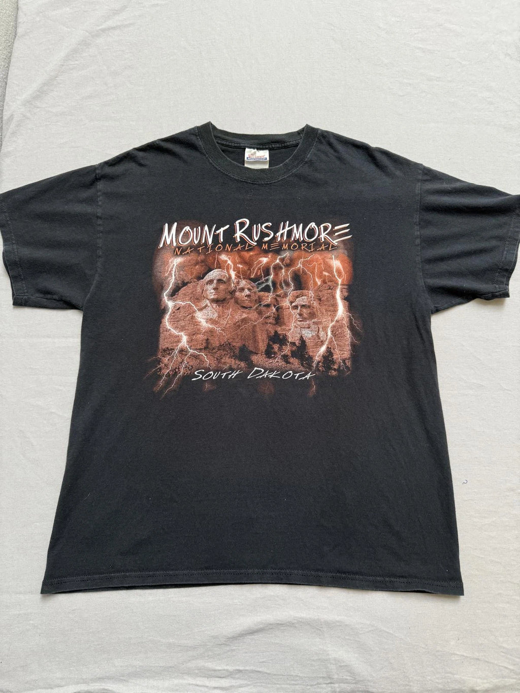 Y2K Mount Rushmore T-shirt Lightning Bolt Storm Tee - L