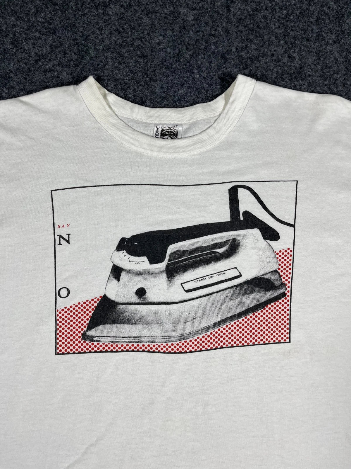 Vintage 90s Pop Art Iron Graphic White T-Shirt XL
