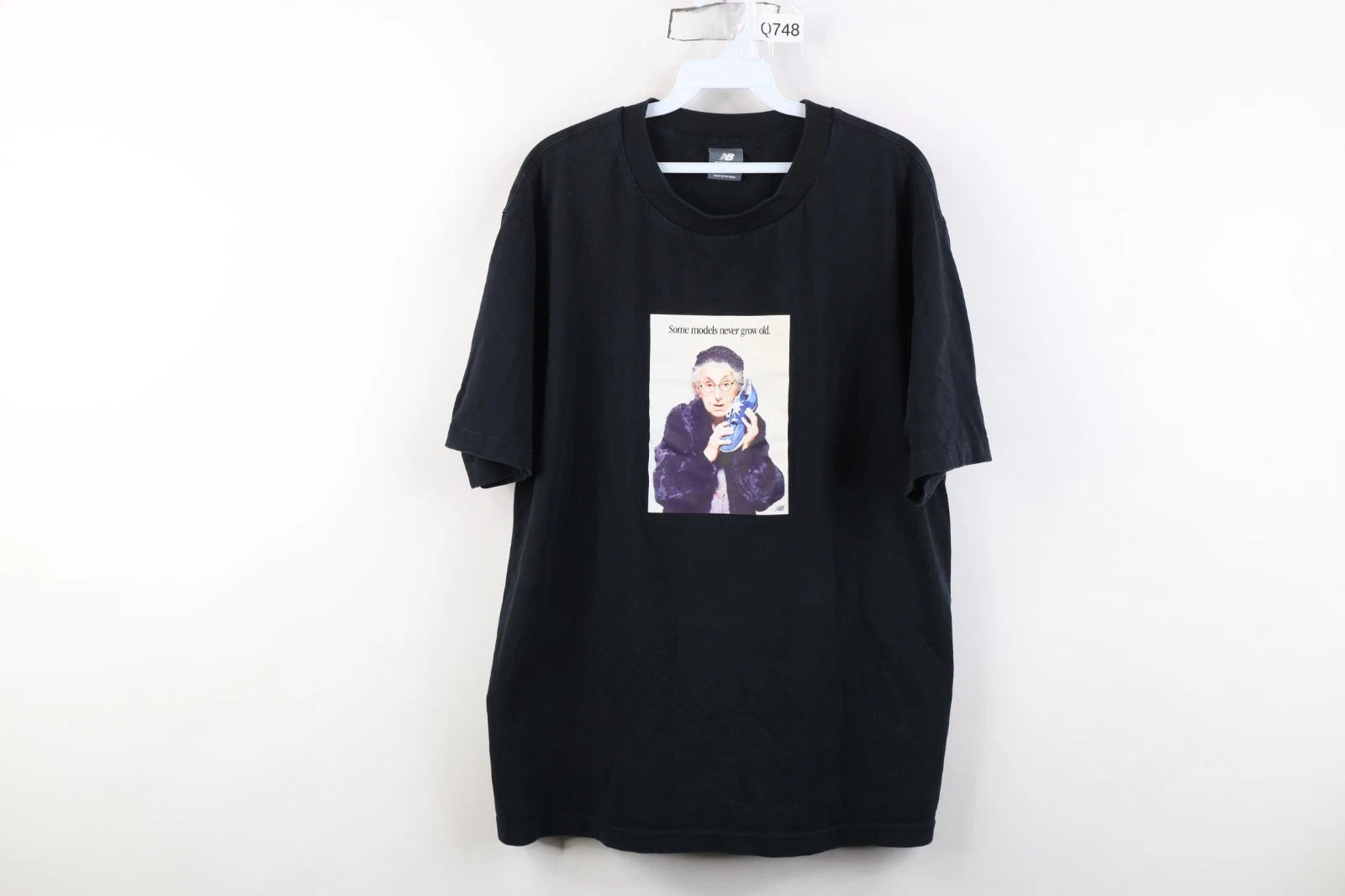 Vintage Y2K New Balance Mens Large Some Models Never Grow Old T-Shirt Black