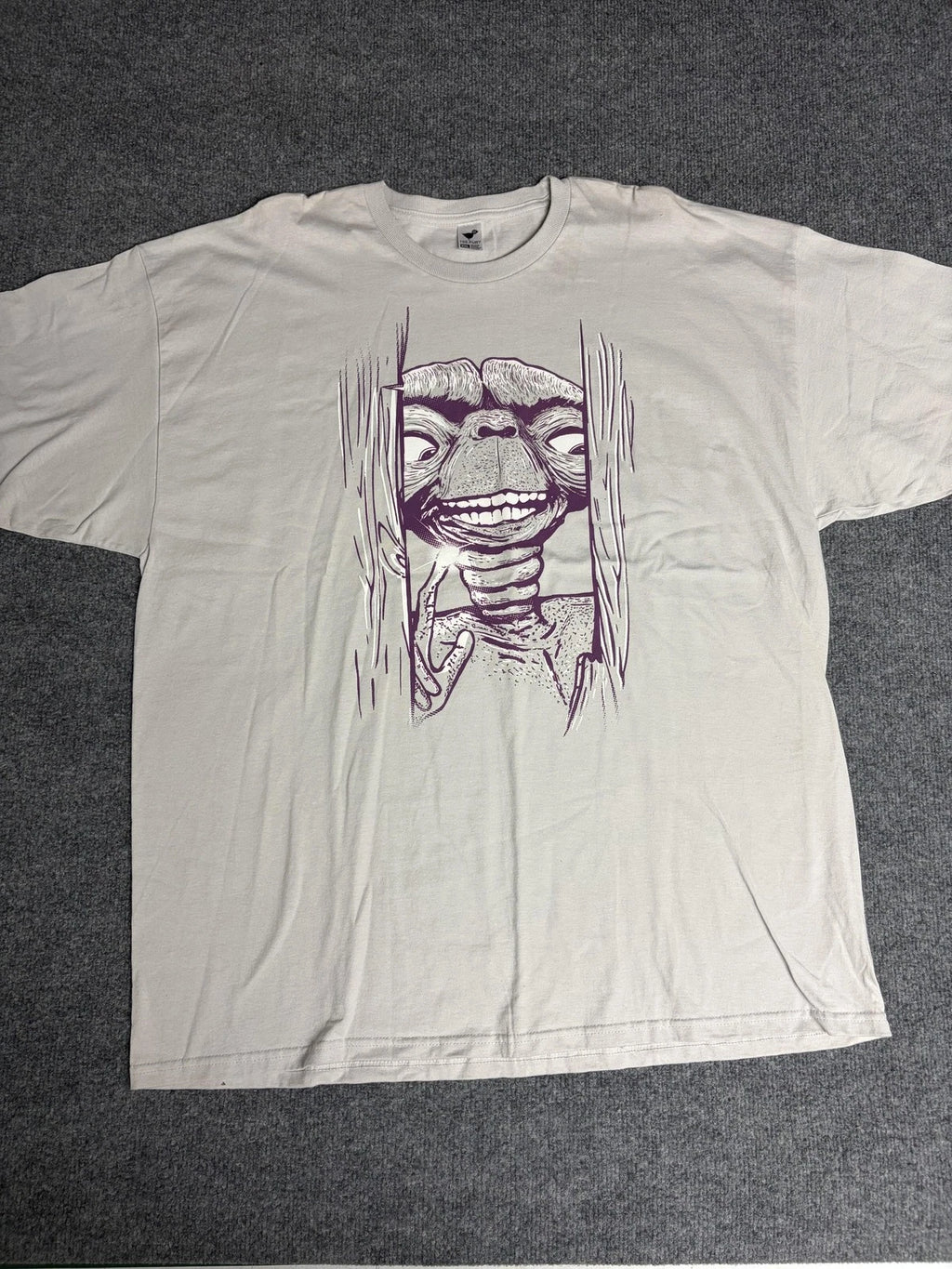 TeeFury Shirt Mens 2XL White E.T. Peeking Door Graphic Tee Movie Sci-Fi Art