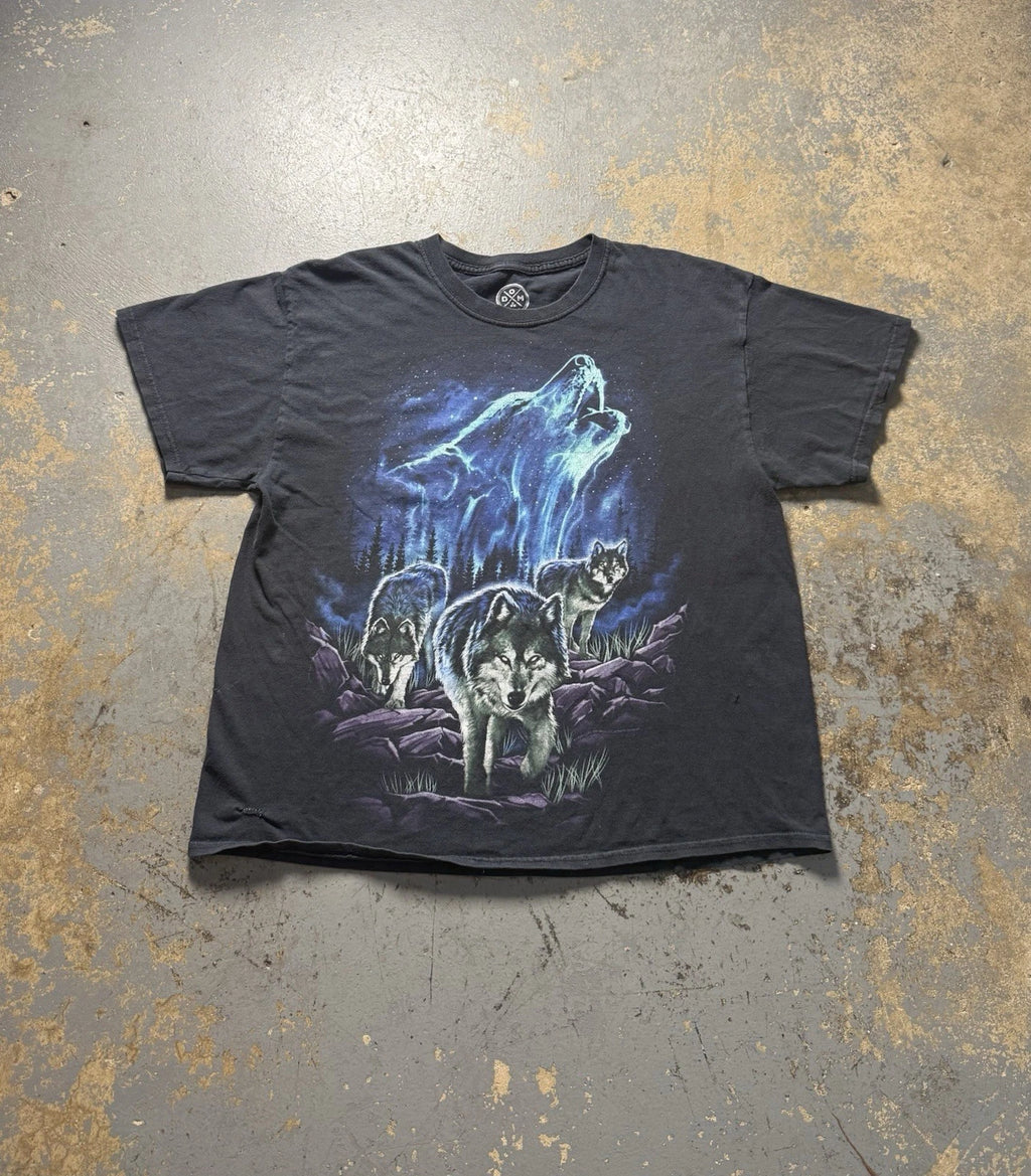 Y2K Wolf Nature Distressed Black Graphic Shirt-Size L