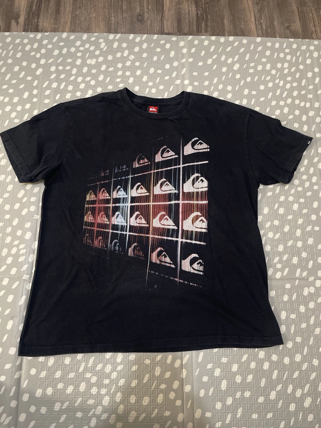 VINTAGE Y2K QUIKSILVER MOUNTAIN AND WAVE GRAPHIC T-SHIRT MEN's XL BLACK SURF TEE
