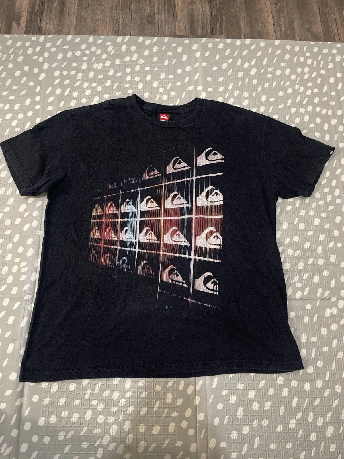 VINTAGE Y2K QUIKSILVER MOUNTAIN AND WAVE GRAPHIC T-SHIRT MEN's XL BLACK SURF TEE
