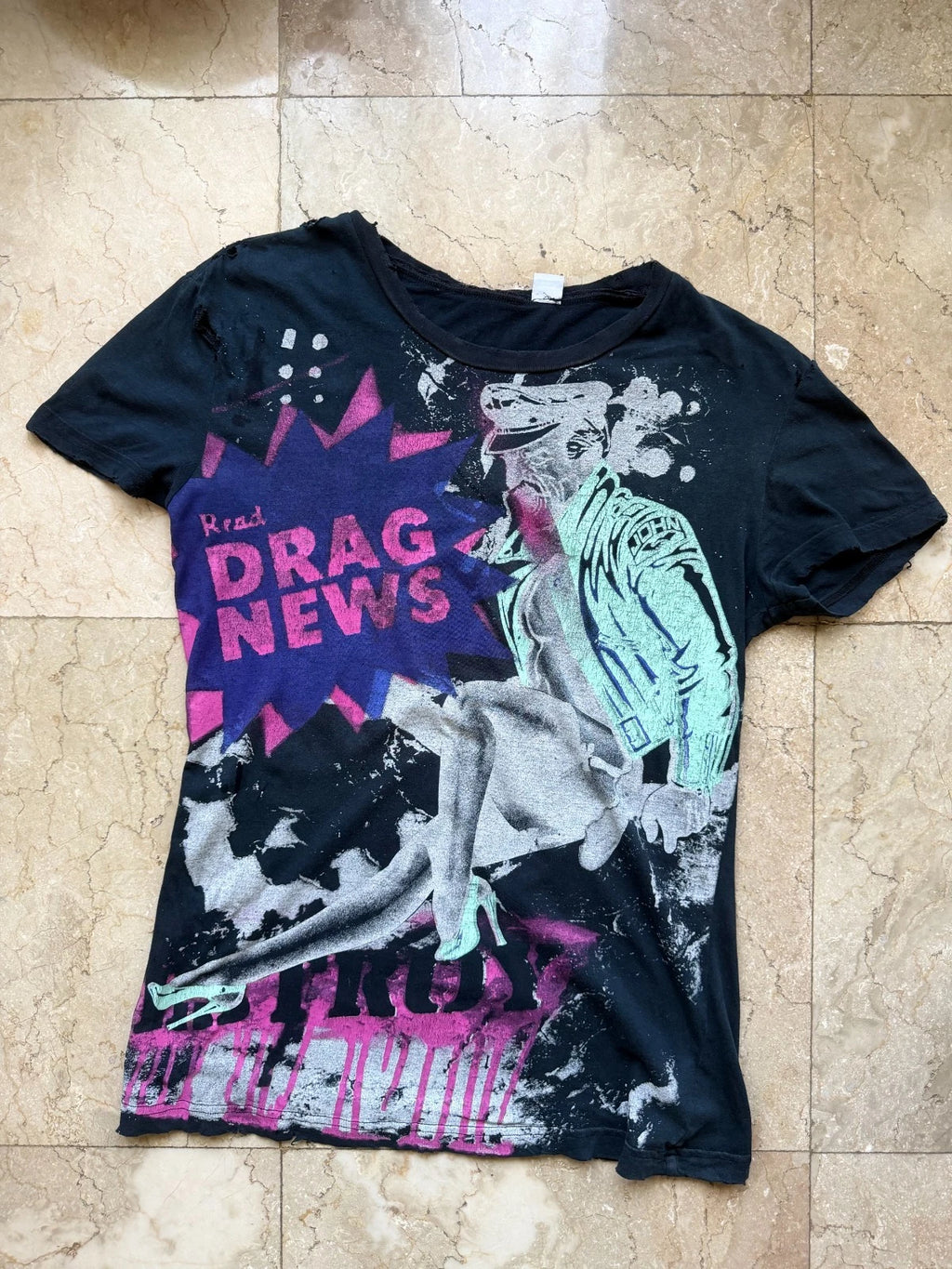 John Galliano “Drag News” Distressed Graphic T-Shirt Size S Made in Italy Punk S