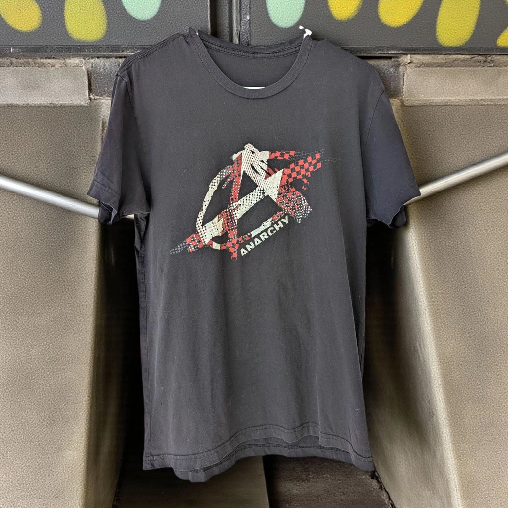 y2k punk grunge Anarchy Graphic Men's T-Shirt surf skate action sports size M
