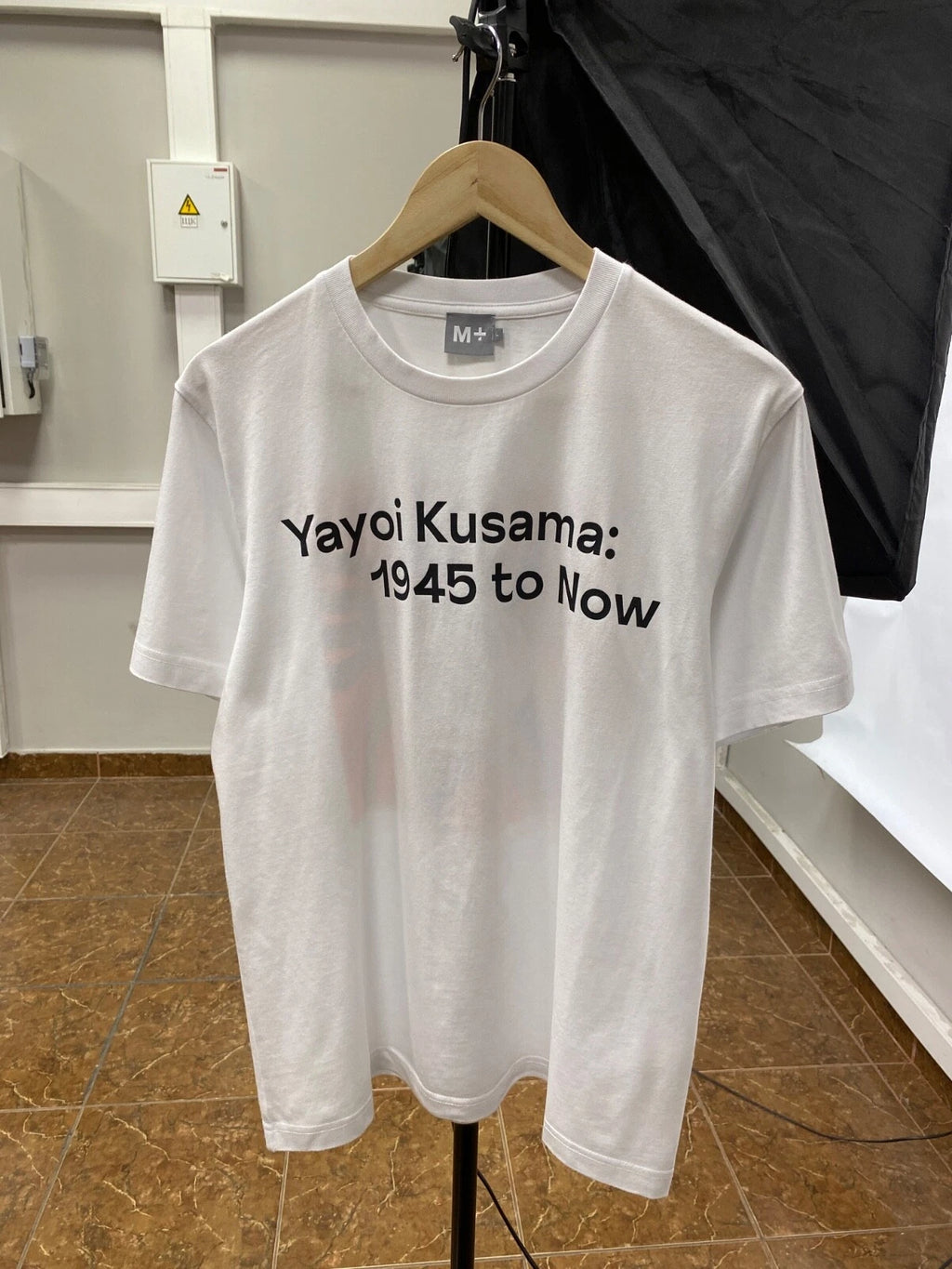 🇯🇵 Yayoi Kusama 1954 M+ Japan Avant Gard Artist Pop Art T-Shirt size L White
