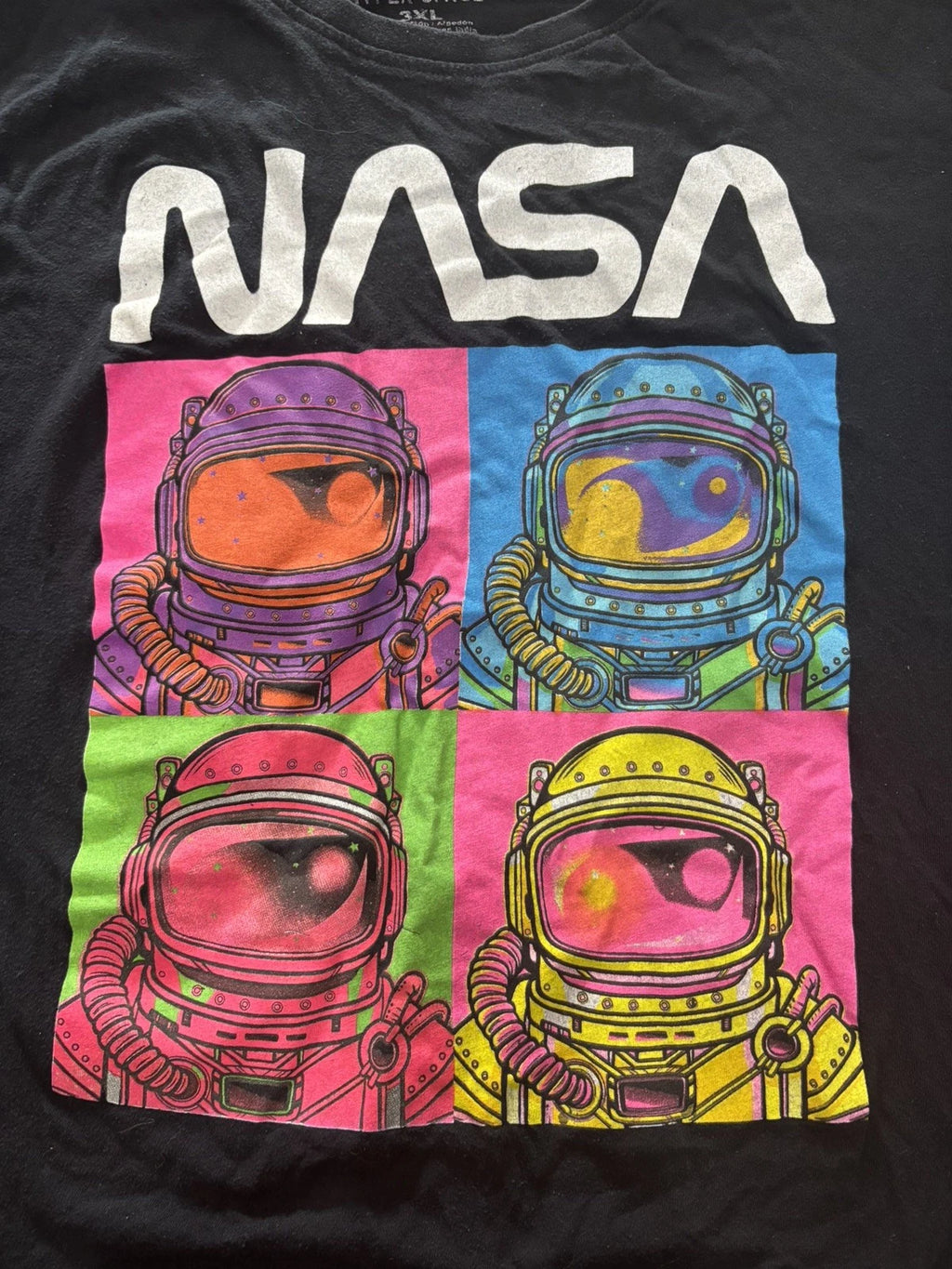 NASA Shirt Mens 3XL  Astronaut Helmet Pop Art Graphic Space Tee Hyperspace