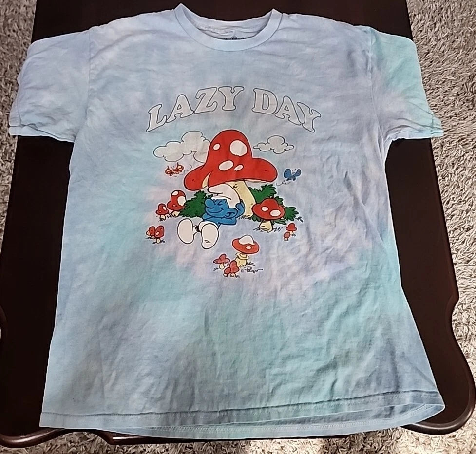 Smurf’s T-shirt.  Size Adult Large Tie-Dye Blue.  Lazy Smurf With Mushroom