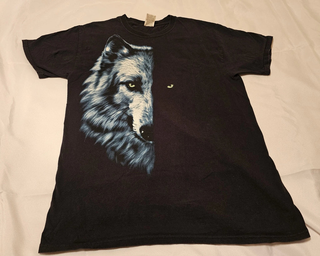 Fruit of the Loom Wolf Split Face Shirt - Adult Size Medium